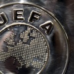 #PRAYFORPARIS - Comunicato UEFA : "Su tutti i campi 1 minuto di silenzio e lutto al braccio"