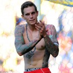 article-2708536-2010C0A900000578-260_964x741