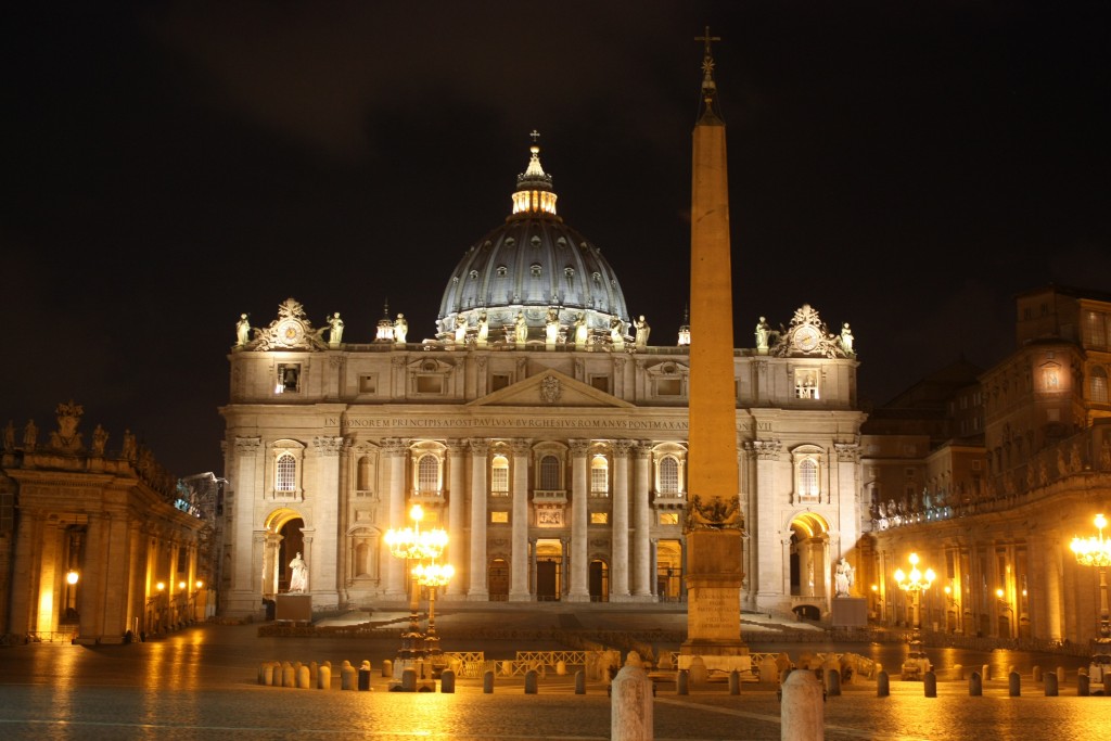 Basilica_di_San_Pietro_notte