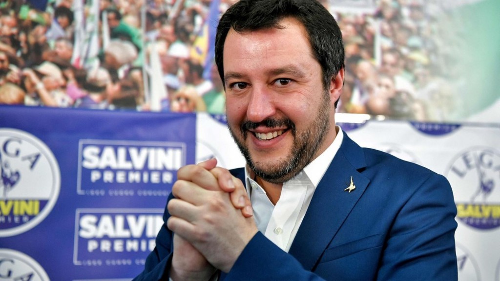 Governo ultime notizie, la decisione di Salvini sui migranti