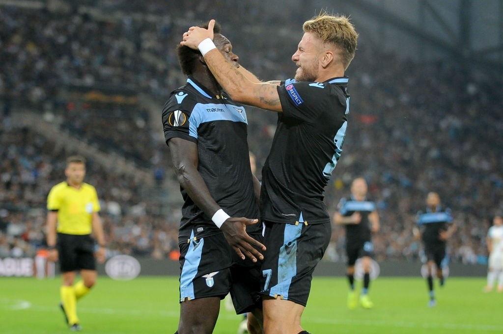 Caicedo e Immobile celebrano il gol a Marsiglia