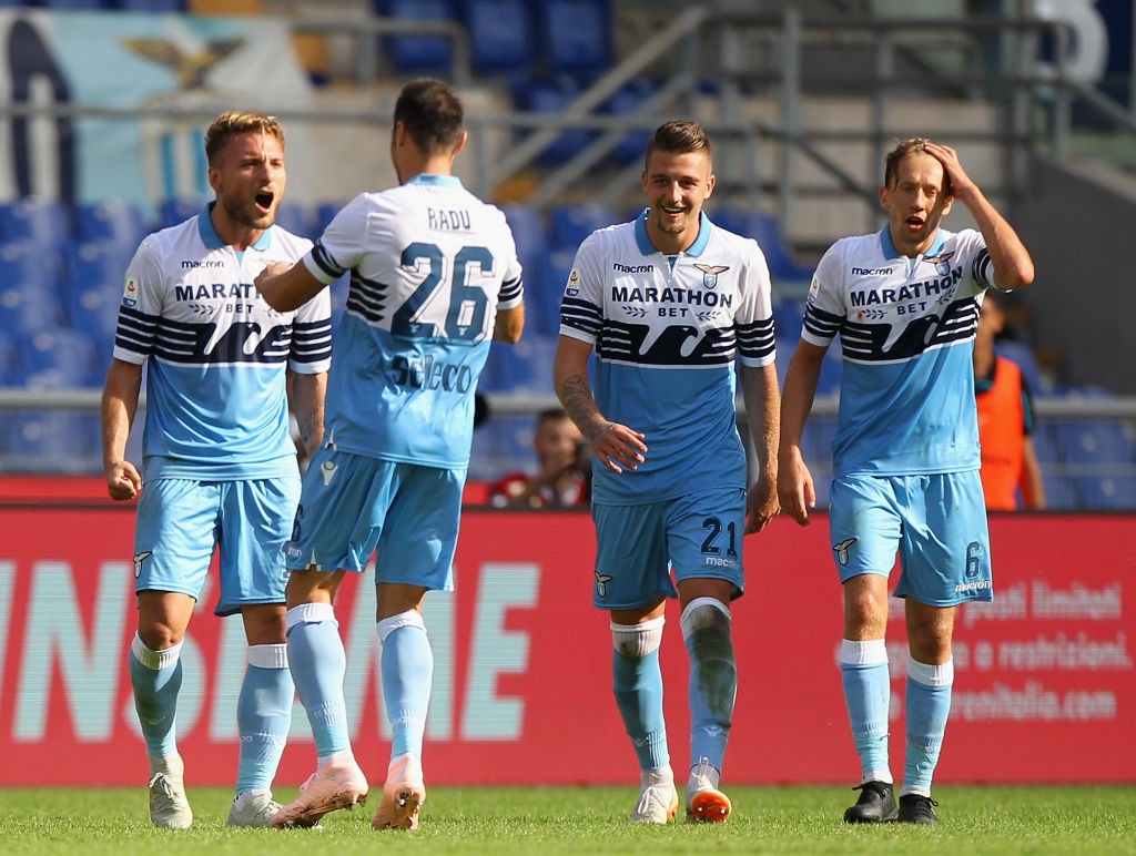 La Lazio festeggia il gol di Immobile contro la Fiorentina