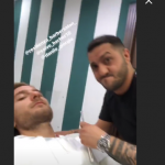 Immobile si rilassa dal barbiere