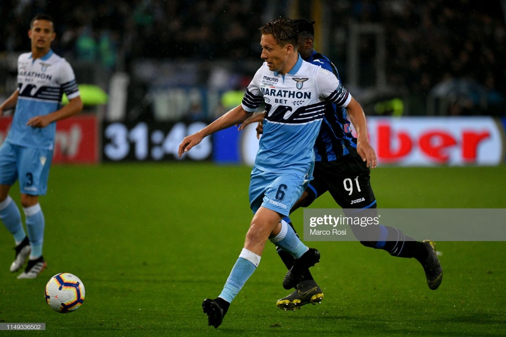Lucas Leiva, mediano della Lazio.