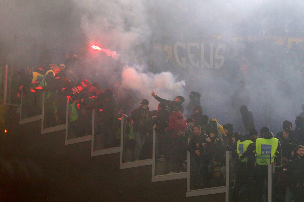 Tifosi della Roma nel derby