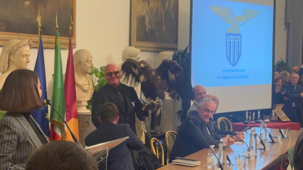 Juan Bernabè con Olympia