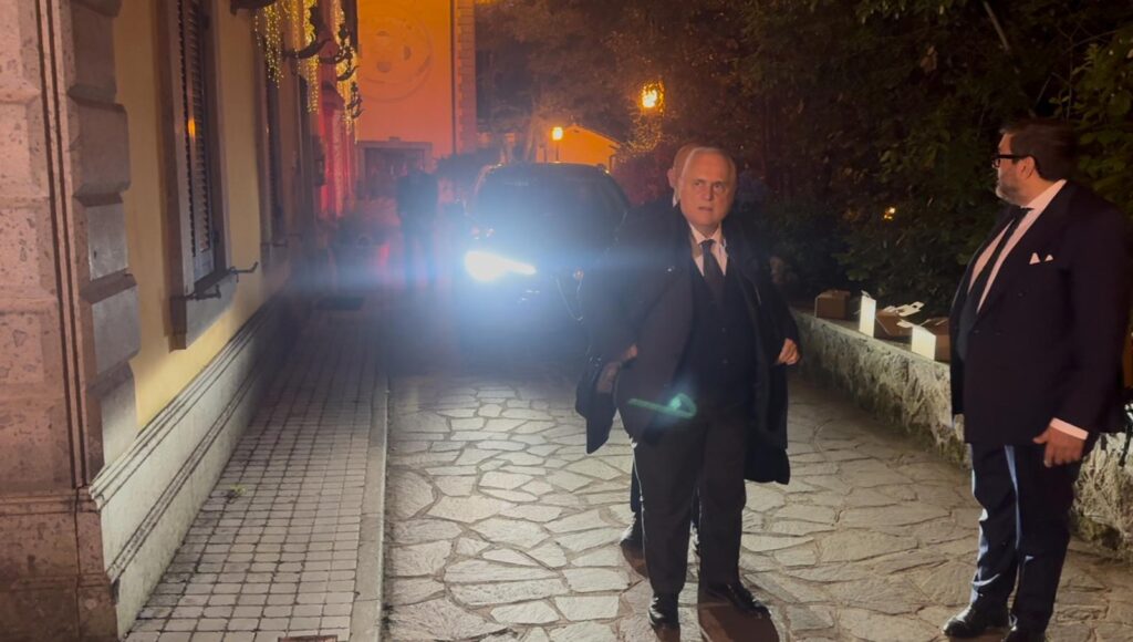 WhatsApp Image 2025-05-15 at 21.32.31