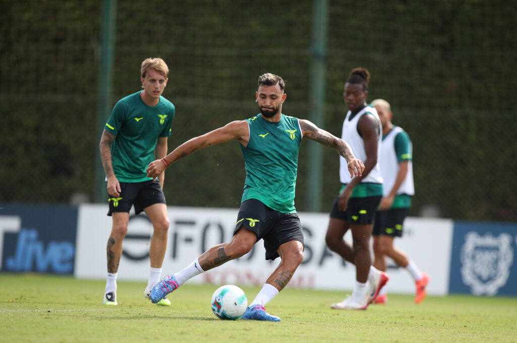 Rovella, Castellanos e Noslin